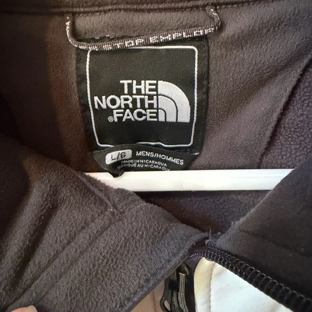 The North Face Men’s Two-Tone Softshell Jacket in White & Dark Gray